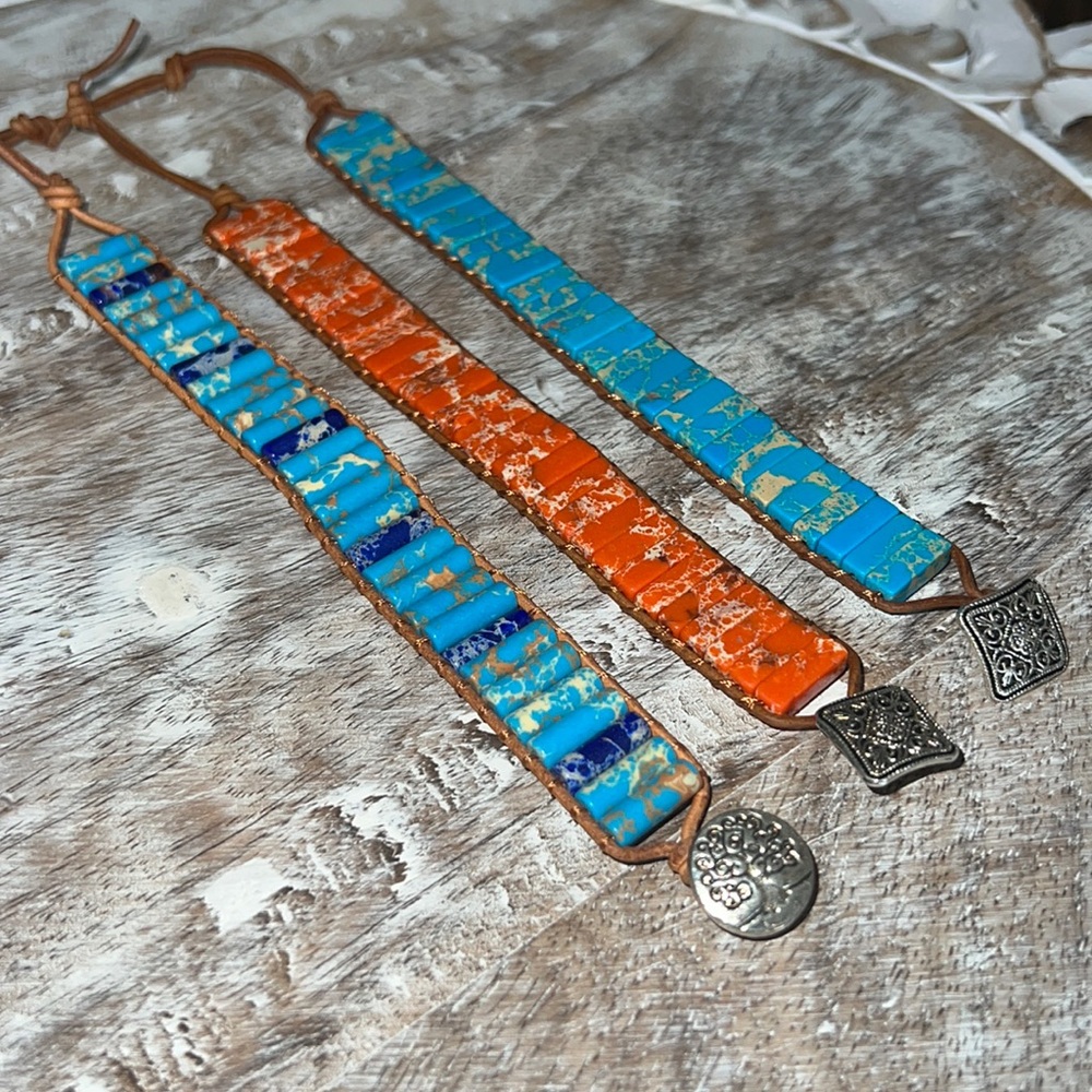 3/$20🎀 3 beaded bracelets adjustable